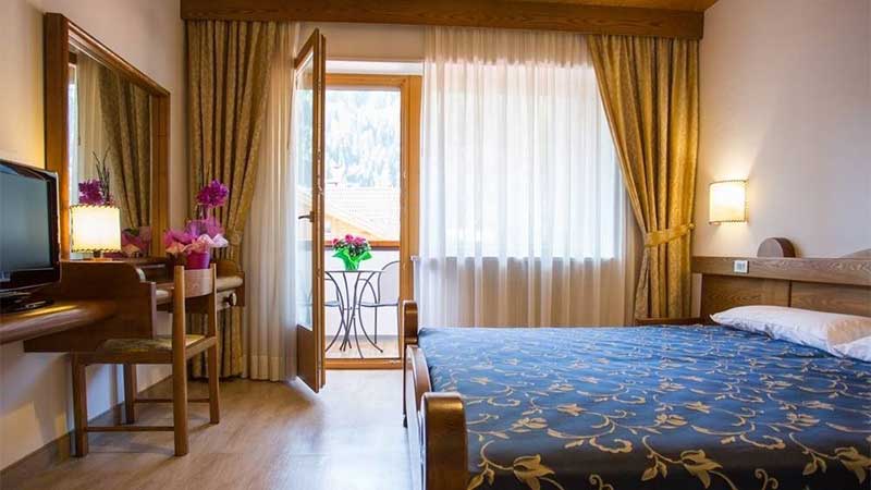 Standard dubbelrum på Jan Maria Hotel i Canazei