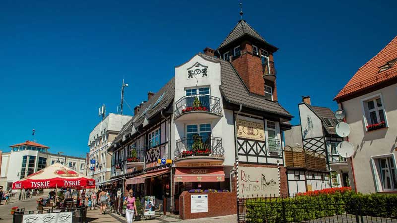 Ustka, charmig kuststad i Pommern vid besk med Tjrnarpsbuss
