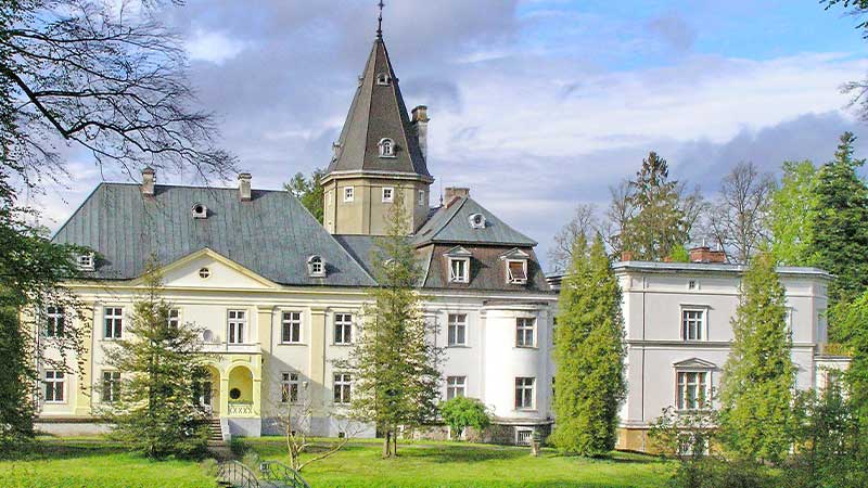 Otto von Bismarcks favoritslott Warcino Castle i Pommern. Ett av besken med Tjrnarpsbuss resa till Pommern