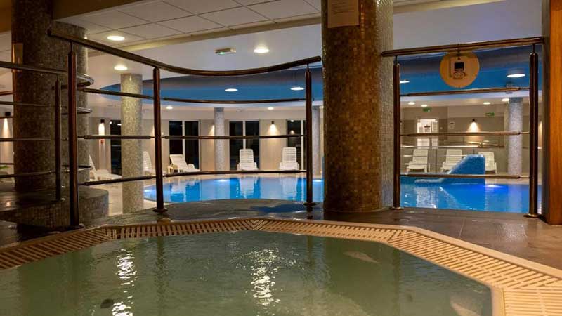Sparesa till Hotel Wolin i Międzyzdroje, Polen med Tjrnarpsbuss  avkoppling med spa och pool