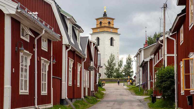 Gammelstaden i Lule r den strsta bevarade kyrkstaden i norra Norrland.