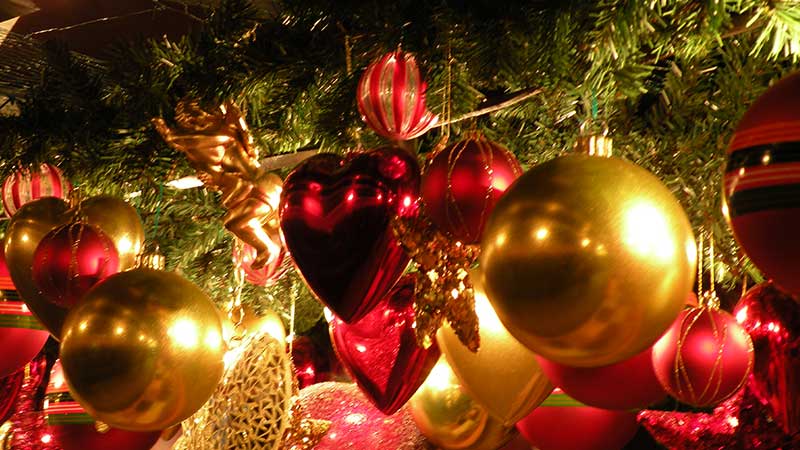 En mysig jul i Dalarna på Lerdalshöjdens Högfjällshotell med julgran och julmys